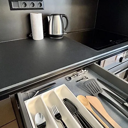 Zwirn Downtown Apartmán *